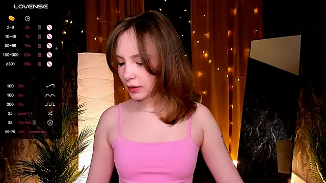 Snapshot of LanaBlu_ chatting on February 21, 2:23 am LanaBlu online show from February 21, 2:23 am