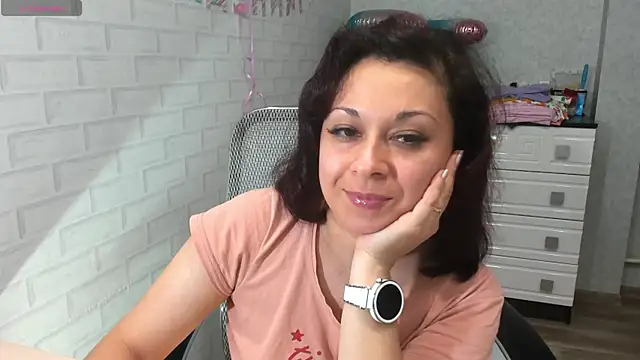 Snapshot of TeasyLana chatting on March 10, 7:52 pm TeasyLana online show from March 10, 7:52 pm