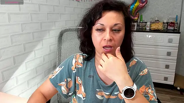 Snapshot of TeasyLana chatting on March 13, 8:48 pm TeasyLana online show from March 13, 8:48 pm