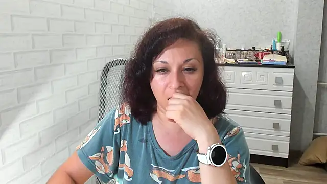 Snapshot of TeasyLana chatting on June 11, 8:51 pm TeasyLana online show from June 11, 8:51 pm