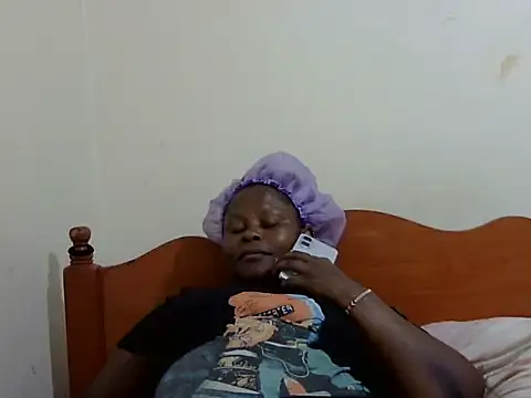 Snapshot of Pretty_lilly02 chatting on October 19, 1:01 pm Pretty lilly02 online show from October 19, 1:01 pm