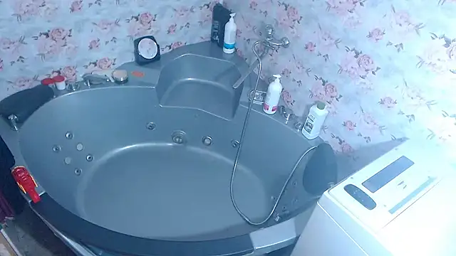 Snapshot of RoseRed69 chatting on February 27, 5:56 am RoseRed69 online show from February 27, 5:56 am