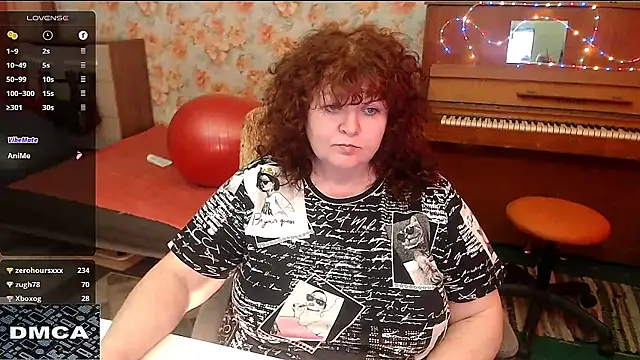 Snapshot of RoseRed69 chatting on March 18, 9:20 am RoseRed69 online show from March 18, 9:20 am