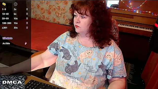 Snapshot of RoseRed69 chatting on March 21, 5:43 am RoseRed69 online show from March 21, 5:43 am