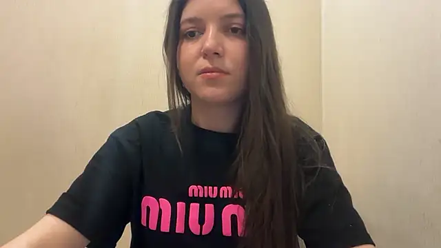 Lina Most online show from November 25, 9:15 pm