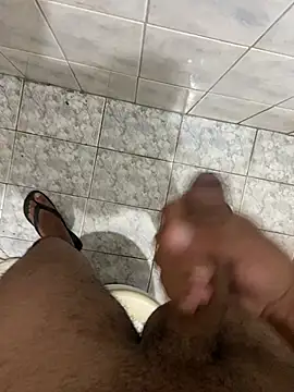 Snapshot of gomespauz chatting on December 27, 12:50 am gomespauz online show from December 27, 12:50 am