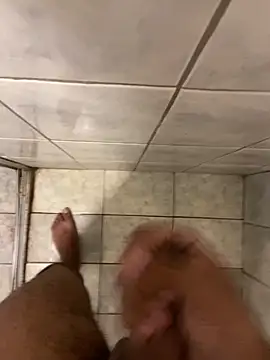 Snapshot of gomespauz chatting on October 30, 2:13 am gomespauz online show from October 30, 2:13 am