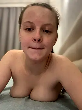 wrenlie online show from January 13, 7:30 pm