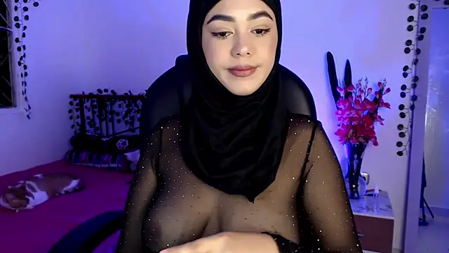 azzahara069 online show from May 17, 2:20 am