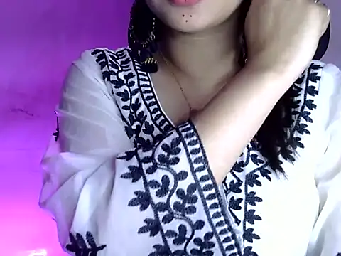 akshara thakur9 online show from March 1, 7:16 pm