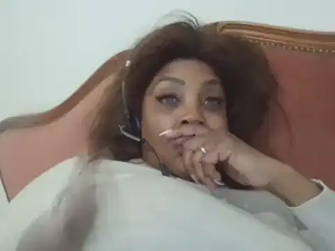 Snapshot of Jennytop chatting on February 24, 8:25 pm Jennytop online show from February 24, 8:25 pm