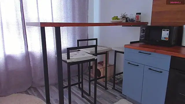 Miya Kisss online show from September 13, 6:57 am