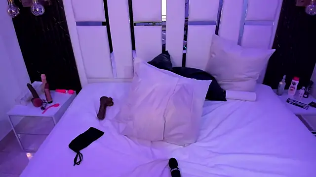 tamhy ferrara online show from December 12, 12:16 am