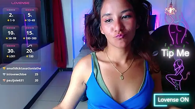 PoisonIvy15  online show from January 13, 3:45 am