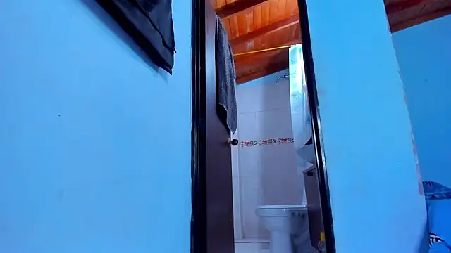 AngelaCoffee online show from February 10, 8:02 pm