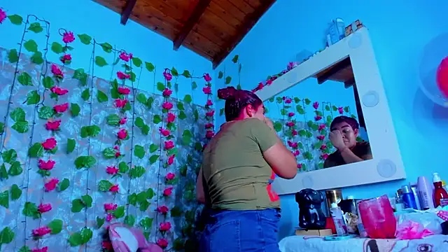 AngelaCoffee online show from April 10, 10:47 pm