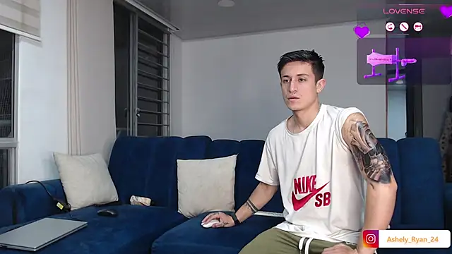 ashely ryan24 online show from September 13, 12:32 am