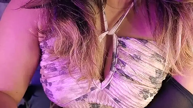 Snapshot of Asian_FemQeen chatting on November 25, 7:41 am Asian FemQeen online show from November 25, 7:41 am