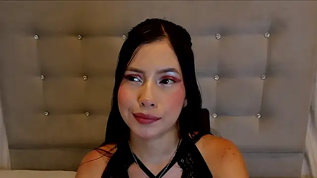 nymphomanya online show from April 5, 8:06 pm