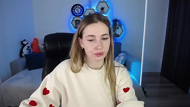 SabrinViolet online show from March 21, 9:03 am