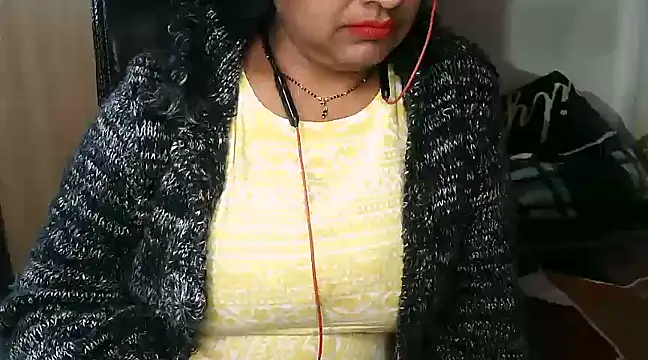 Snapshot of Cute_Ruhi99 chatting on January 1, 10:21 am Cute Ruhi99 online show from January 1, 10:21 am
