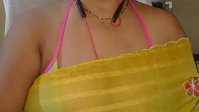Snapshot of Cute_Ruhi99 chatting on October 12, 8:02 am Cute Ruhi99 online show from October 12, 8:02 am