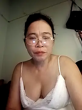 Snapshot of Sexy-asslove90 chatting on September 19, 6:08 pm Sexy-asslove90 online show from September 19, 6:08 pm