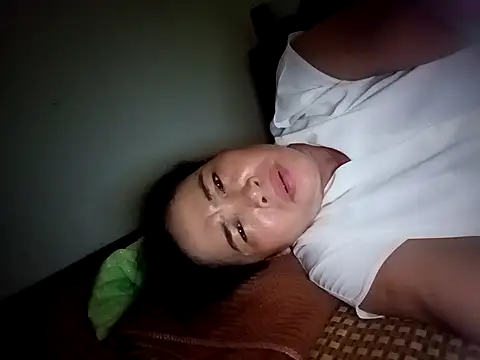 Snapshot of Sexy-asslove90 chatting on October 6, 7:06 am Sexy-asslove90 online show from October 6, 7:06 am