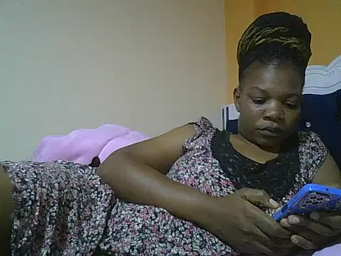 clakemmy250 online show from January 1, 6:49 pm