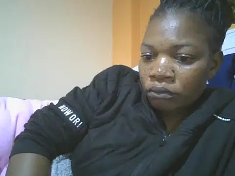 clakemmy250 online show from January 3, 9:36 pm