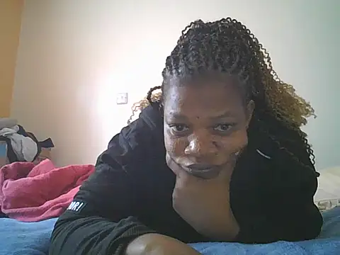 clakemmy250 online show from May 31, 11:50 am