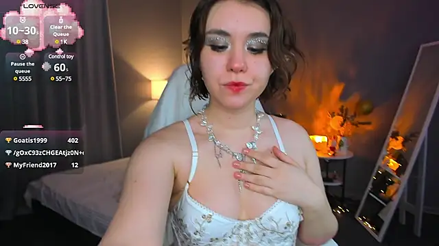 Snapshot of lilly_Cherry_ chatting on February 7, 1:53 pm lilly Cherry online show from February 7, 1:53 pm
