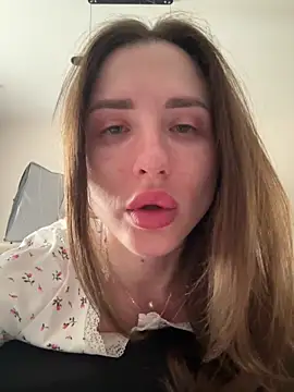 Jullia Carter online show from April 3, 6:22 am