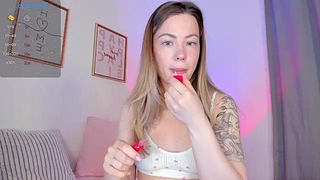 damn cutie online show from March 9, 7:34 am