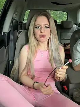 Holly-Glamour online show from June 9, 6:14 am