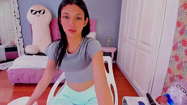 Snapshot of Iris_Stone_ chatting on January 13, 4:41 pm Iris Stone online show from January 13, 4:41 pm