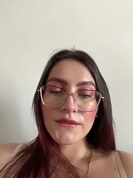 VioletPearson online show from April 11, 4:11 pm