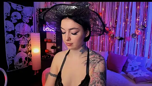 Magic Allie online show from October 25, 7:52 pm