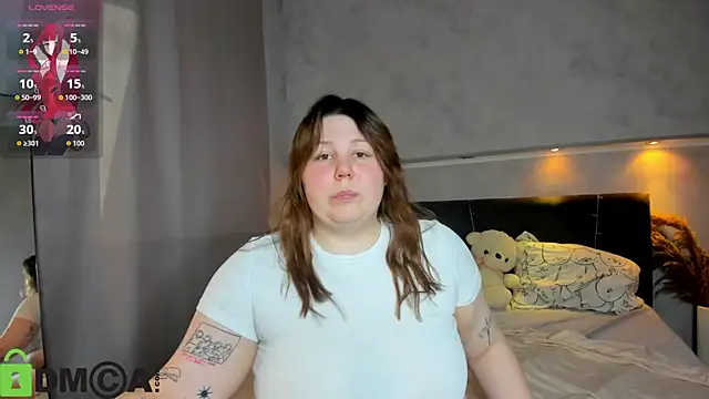 Snapshot of Ruth_Oliver chatting on February 25, 9:19 am Ruth Oliver online show from February 25, 9:19 am