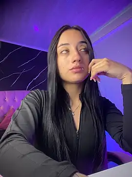 Ady 18 online show from April 1, 8:17 pm