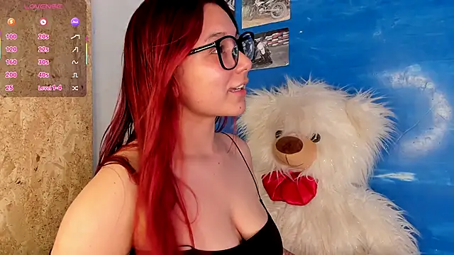 Snapshot of samantha-black chatting on November 18, 1:11 am samantha-black online show from November 18, 1:11 am