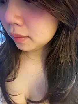 Hotellinh12 online show from February 12, 4:02 pm