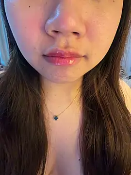Hotellinh12 online show from May 19, 4:02 pm