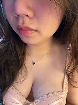 Hotellinh12 online show from May 24, 12:54 pm