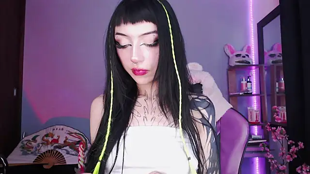 Snapshot of catipetite chatting on February 8, 6:12 am catipetite online show from February 8, 6:12 am