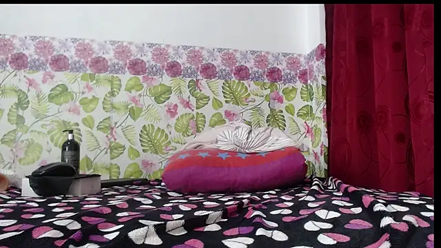 Watagatapitusberry1 online show from January 10, 3:39 am