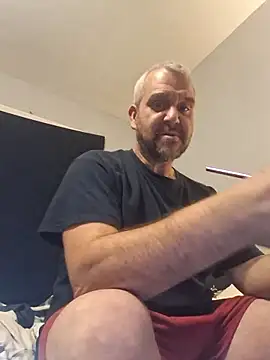 Snapshot of silkstroker6981 chatting on January 7, 2:58 am silkstroker6981 online show from January 7, 2:58 am