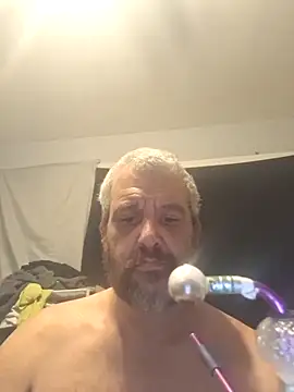 Snapshot of silkstroker6981 chatting on February 12, 7:58 am silkstroker6981 online show from February 12, 7:58 am