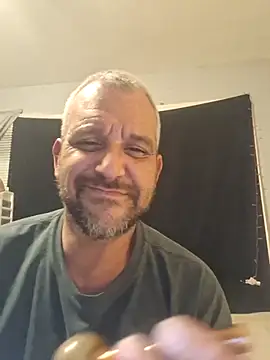 Snapshot of silkstroker6981 chatting on March 2, 7:15 am silkstroker6981 online show from March 2, 7:15 am