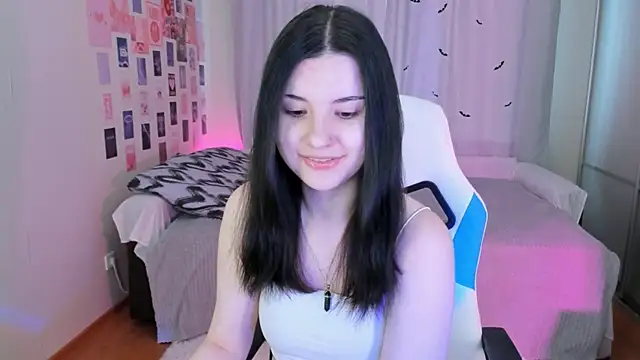 Vanessa Verona online show from March 2, 8:38 am